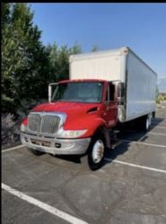 2004 International Durastar 4400 Box Truck 